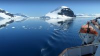 background-sea-adventurer